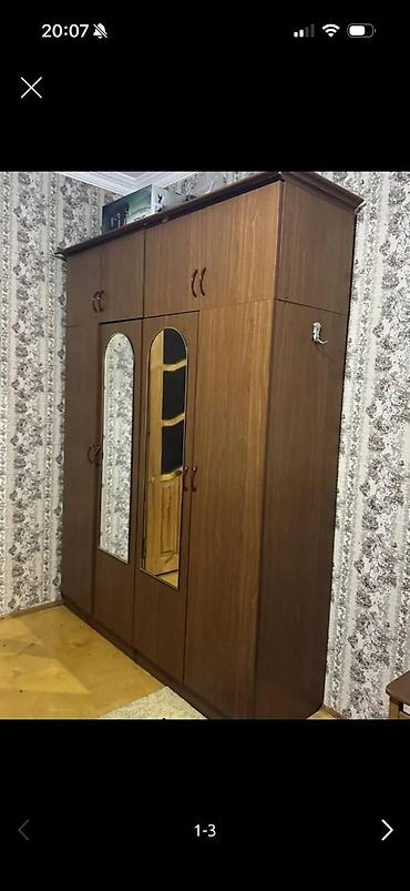 Mebel dəsti – 2 ədəd qapılı şkaf 1) Böyük qardirob: - Material