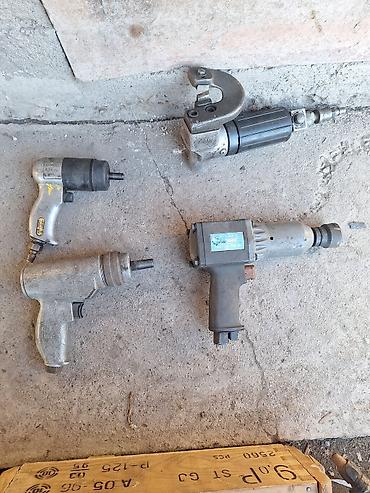 Другие автозапчасти: Пневмоинструмент: мощный гайковерт и комплект пневмопистолетов — 1