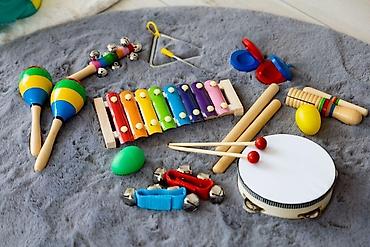 cloud 9 sandale: Drveni muzički instrumenti za decu – set od 10 komada sa rancem Šifra — 5