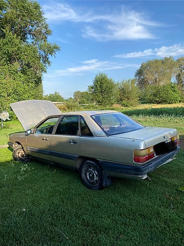 мотор жок: Audi 100: 1990 г., 1.8 л, Кол менен иштөөчү, Бензин, Седан — 2