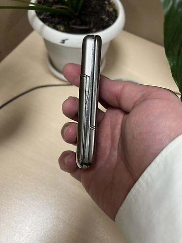 nokia 701: Nokia rəng - Gümüşü, Düyməli — 6