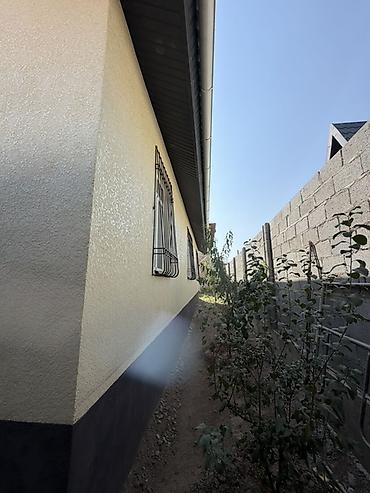 Продажа коттеджей и домов: 5 комнат, 130 м², 4 соток, Бишкек, Оскон-ордо ж/м Собственник — 19