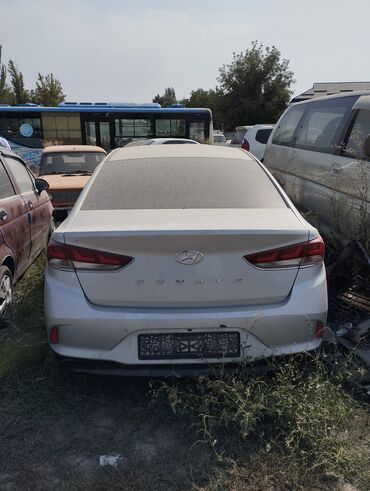 рендж ровер спорт: Hyundai Sonata, серебристый седан (поколение LF