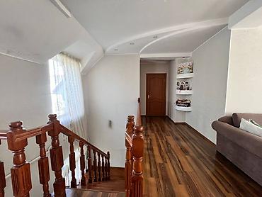 Продажа коттеджей и домов: 5 комнат, 209 м², 4 соток, Бишкек, Агентство недвижимости — 13