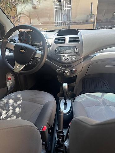 Транспорт: Chevrolet Spark LT hatchback - Korpus: 5 qapılı kompakt hatchback — 5