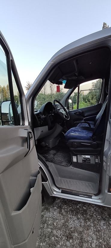 Mercedes-Benz Спринтер: 2011 г., 2.2 л, Автомат, Дизель, Бус at lalafo.kg — 9 Mercedes-Benz Спринтер: 2011 г., 2.2 л, Автомат, Дизель, Бус — 9
