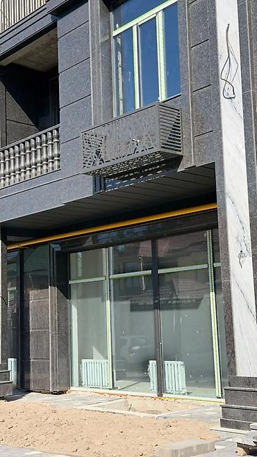 сдаю помещение кафе: 🏢 СДАЁТСЯ КОММЕРЧЕСКОЕ ПОМЕЩЕНИЕ — 300 м² 📍 мкр. Кок-Жар, ул. Тон 1 — 2