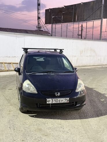 покрышки размер 13: Honda Fit: 2003 г., 1.3 л, Вариатор, Бензин, Хэтчбэк