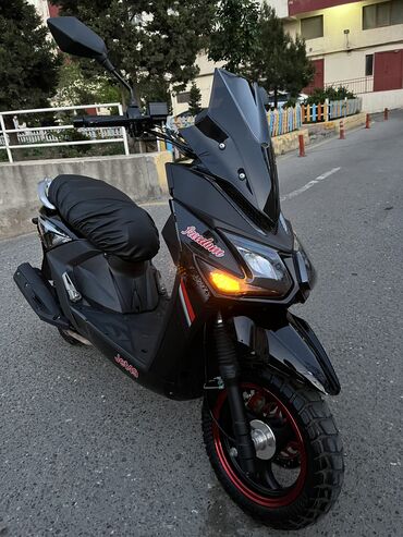 Motosikletlər: - Freedom JET49, 50 sm3, 2024 il, 1100 km