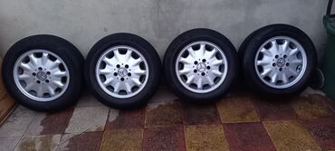 1221 təkəri: Mercedes disk teker. Lassa greenways tekerler. yaxşı vəziyyətdə. Teker