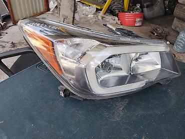 Левая передняя фара Subaru Forester (S4, кузов SJ) дорестайлинг