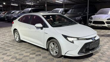 электирик машина: Toyota : 2020 г., 1.8 л, Автомат, Гибрид, Седан