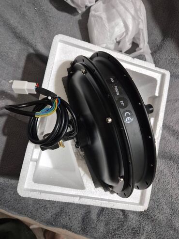 Elektrik velosipedlər: 5 eded ANL bolt sığorta 150A. 1 eded 75100 VESC 1 eded DC-DC step-down — 13