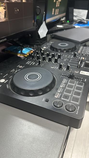 DJ-контроллерлер: Колдонулган, Баары бир жерде, Каналдар: 2, Туташтыргыч: USB, Колдоо macOS — 3