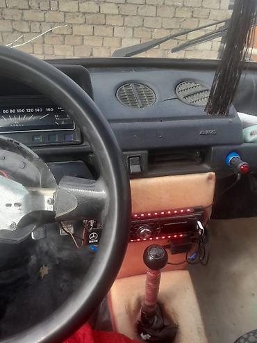 04 satisi: Oka hatchback, 3 qapılı, kompakt şəhər avtomobili. Xüsusiyyətlər: - — 2