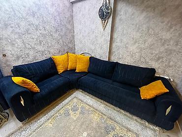 Divanlar: Divan 500azn. Hər iki terefi bazalıdı. Ölçü 2x3 Ünvan Xırdalan — 1