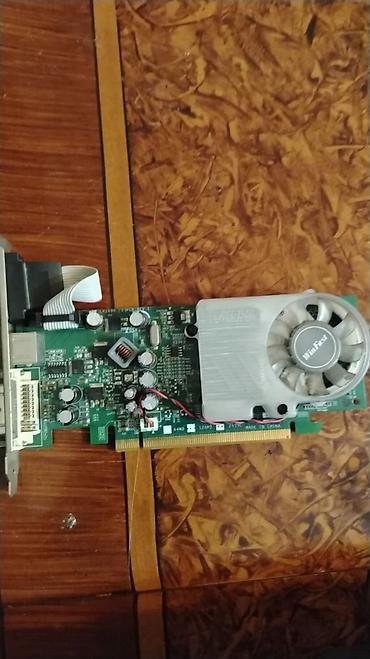 pc kamputer: MSI WinFast markalı köhnə nəsil video kart - PCI Express x16 — 1