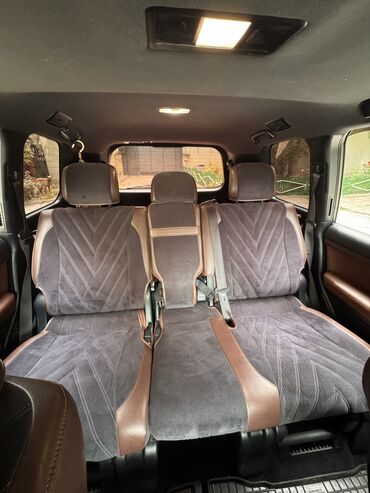 Toyota: Toyota Land Cruiser: 2018 г., 5.7 л, Автомат, Газ, Внедорожник — 7