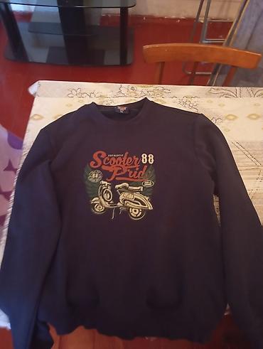 kisi geyimi: Scooter Rider temalı sweatshirt - Rəng: tünd göy - Model: kruq — 2