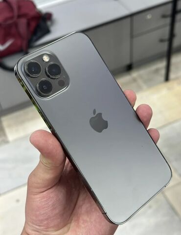 телефоны кнопочный: IPhone 12 Pro Max, Колдонулган, 256 ГБ, Black Titanium, 83 %
