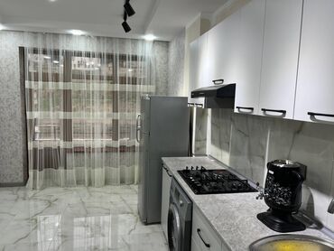 Uzunmüddətli kirayə mənzillər: Həzi aslanov metrosu yaxınlığı,Gəncə pr,Xəzər univermağının üstü,9 — 10