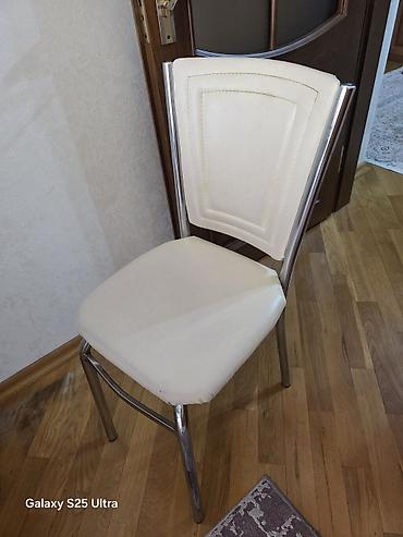 dəmir oturacaq: Bir ədədi 20 m 4 eded var eco dəri material, dəmir ayaglar. unvan — 1