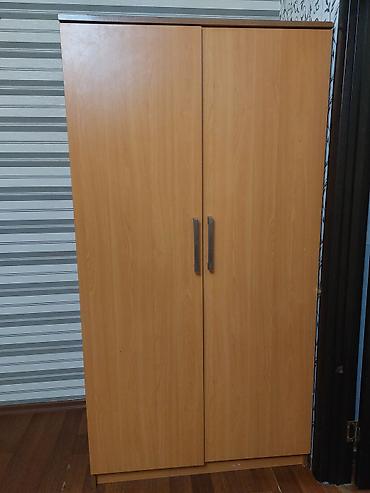 taxt kiravat: Şkaf satilir 40 manat endirim olunacaq açıb bağlanır. prablem yoxdur — 2