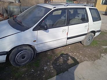 60: Mitsubishi Space Wagon: 1992 г., Механика, Бензин, Минивэн — 2