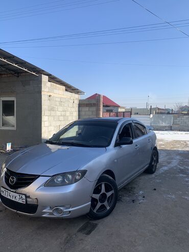 Mazda: Mazda 3: 2005 г., 2 л, Механика, Бензин, Седан