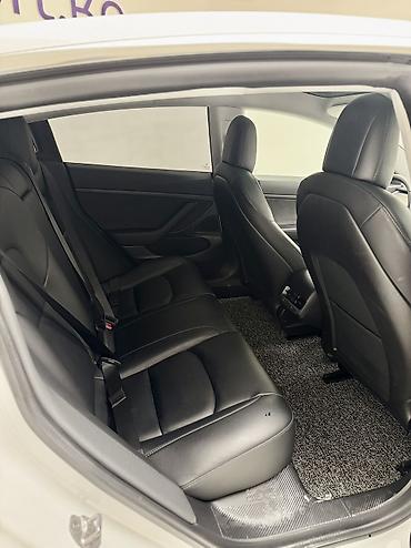 Tesla: Tesla Model 3: 2020 г., Электромобиль, Седан — 12