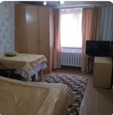 барачный дом: 2 комнаты, 35 м², Индивидуалка, 1 этаж, Старый ремонт