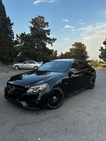 e 220 2013: Mercedes-Benz E-Class: 3.5 l | 2011 il Sedan — 2