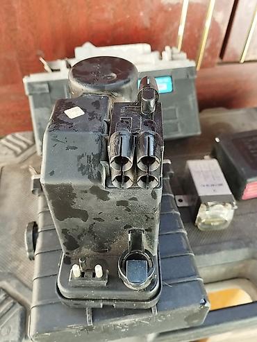 Генераторы: Генератор Mercedes-Benz 1991 г. — 14