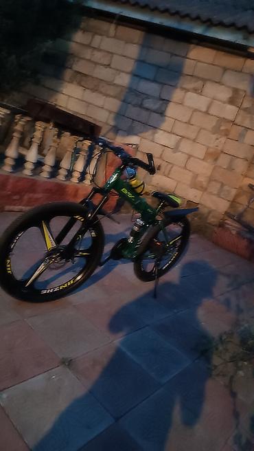 4 tekerli velosped: - Rəng: yaşıl-gövdə, qara detallar və sarı vurğular - Geniş, qalın — 1