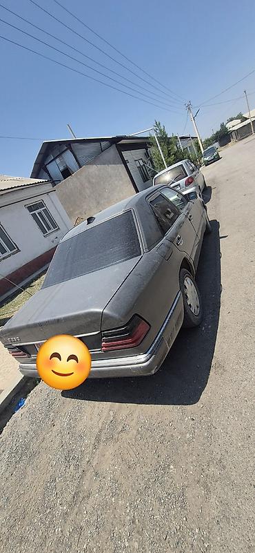 щиток гольф 2: Mercedes-Benz W124: 1990 г., 2.3 л, Седан — 4