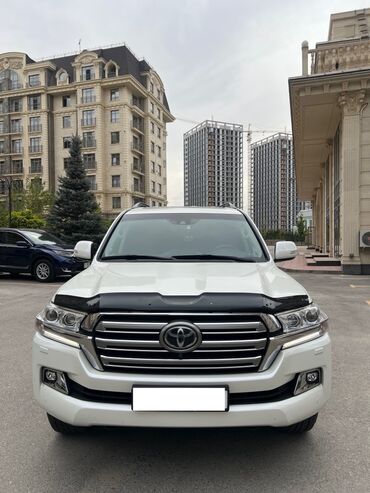 купить рендж ровер спорт: Toyota Land Cruiser: 2016 г., Бензин, Внедорожник