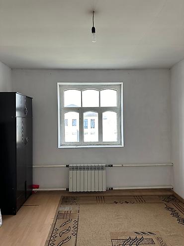 Продажа коттеджей и домов: 🏡 Продаётся 2-этажный дом в элитном районе Киргизия-1! ✨ Отличное — 11