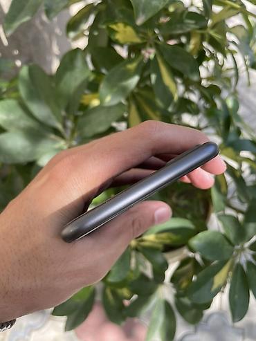 Apple iPhone: IPhone 8 Plus, 64 GB, Space Gray, Simsiz şarj — 6