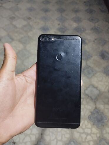 telfon qablari: Honor 7C, 32 ГБ, цвет - Черный, Отпечаток пальца, Две SIM карты, Face ID