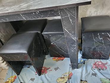 divanlar 2 el: Mətbəx üçün, Yeni, Açılmayan, Dördbucaq masa, 4 stul — 3