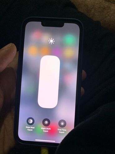 Polo köynəklər: IPhone 13, Midnight, Face ID