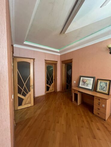 Həyət evləri və villaların satışı: Bakıxanov qəs. 6 otaqlı, 300 kv. m, Kredit yoxdur, Orta təmir — 13