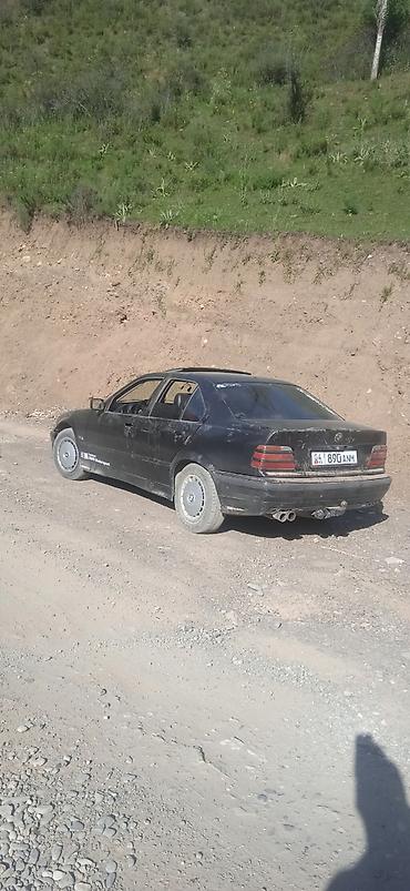классика мото: BMW 3 series: 1994 г., 1.8 л, Механика, Бензин, Седан — 3