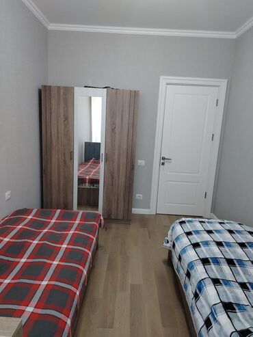 Uzunmüddətli kirayə mənzillər: Yasamal da "Kristal Abşeron" da otaq yoldaşı tələbə xanım — 8