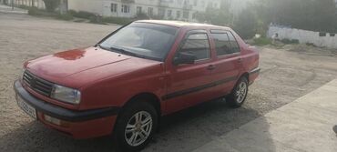 volkswagen 1991: Volkswagen Vento: 1994 г., 1.8 л, Механика, Бензин, Седан