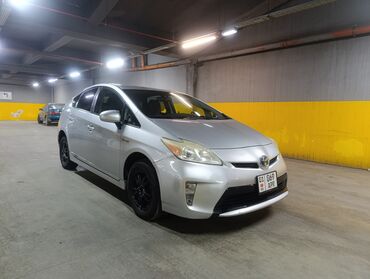 Toyota: Toyota Prius: 2012 г., 1.8 л, Вариатор, Гибрид, Седан