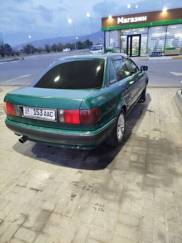 малометражка машина: Audi : 1992 г., 2 л, Механика, Бензин, Седан