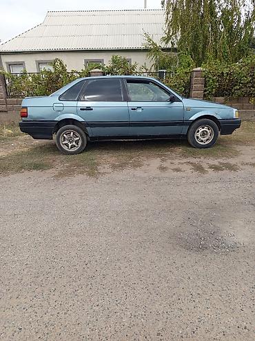 Volkswagen: Volkswagen Passat: 1988 г., 1.8 л, Механика, Газ, Седан — 4