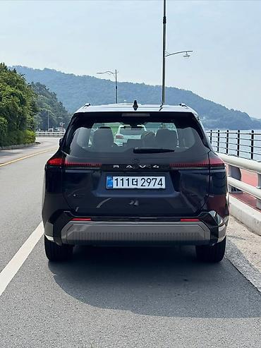 evo poliki: Toyota RAV4: 2026 г., 2.5 л, Гибрид, Внедорожник — 6