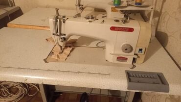 машина шивени: Швейная машина Полуавтомат